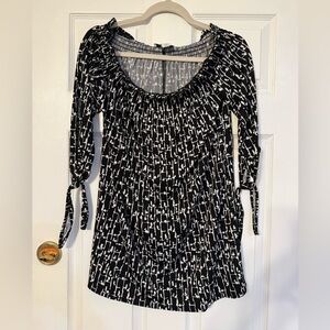 White House Black Market Black and White Blouse